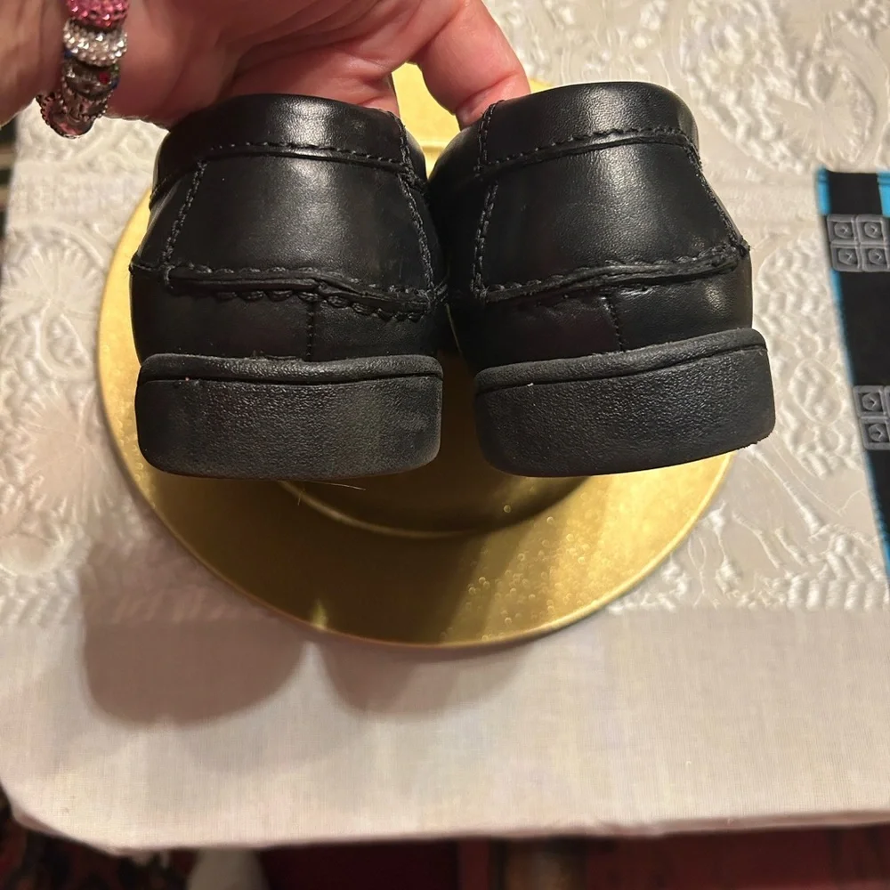 Men’s Black Leather Tassel Loafers by Dockers; Size 11 Medium; Like New!